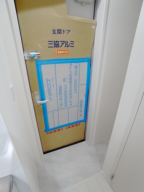 ＪＲ福知山線 塚口駅 徒歩9分 3階建 築8年の玄関写真