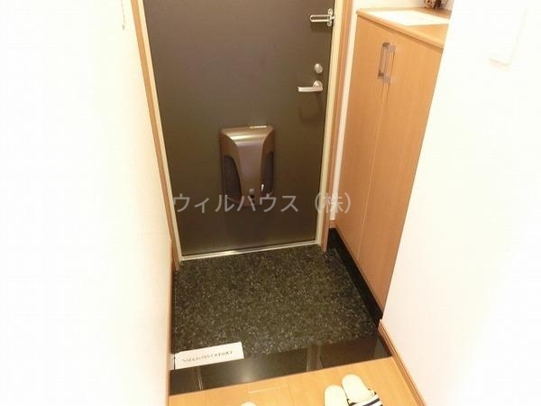 玄関　シューズボックスあり！