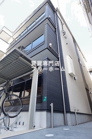 建物外観　キレイな外観でモノクロカラーです！