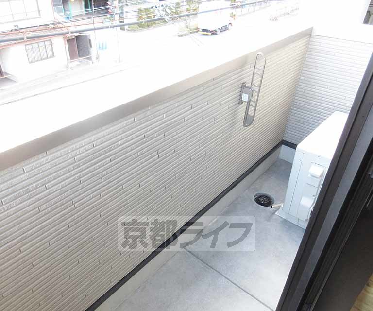 バルコニー　広いバルコニです。