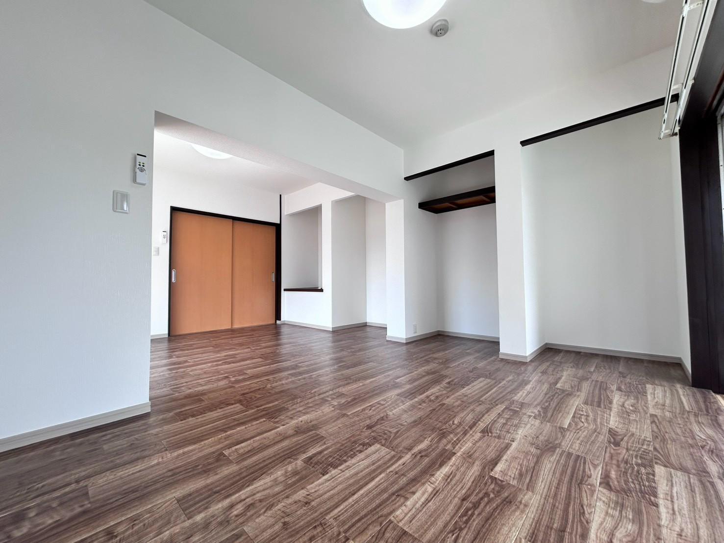 居室・リビング　広々とした洋室12帖のお部屋です