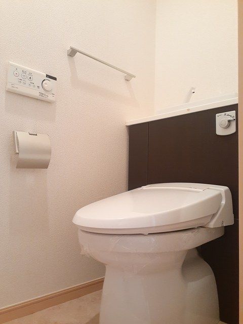 カラフル ウェーブのトイレ写真
