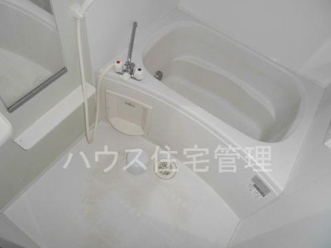 ＪＲ東海道本線 高槻駅 バス乗車時間：12分 最寄りバス停で下車 徒歩4分 2階建 築20年の風呂写真