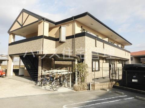 ＪＲ東海道本線 高槻駅 バス乗車時間：12分 最寄りバス停で下車 徒歩4分 築20年