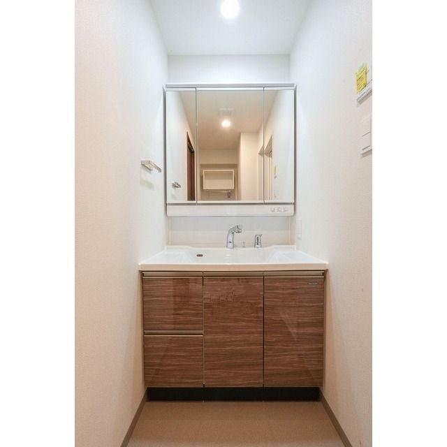 グランカーサ三ノ輪IVの内装写真