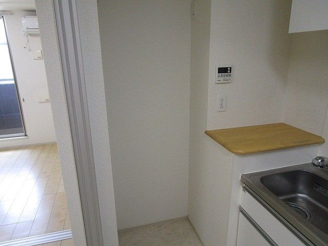 その他設備　冷蔵庫置き場