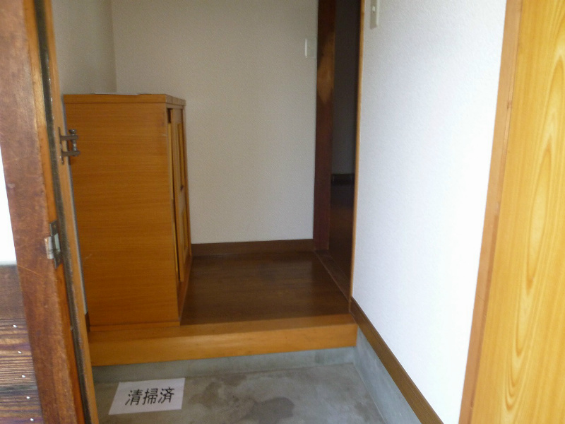 羽場嶽野住宅6の玄関写真