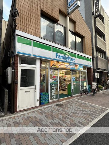 コンビニ　ファミリーマート牡丹一丁目店（コンビニ）まで1559m