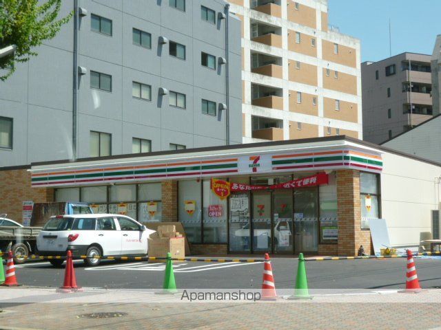 コンビニ　セブンイレブン（コンビニ）まで400m