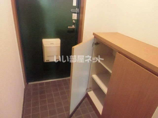 アルカーサル星田の玄関写真
