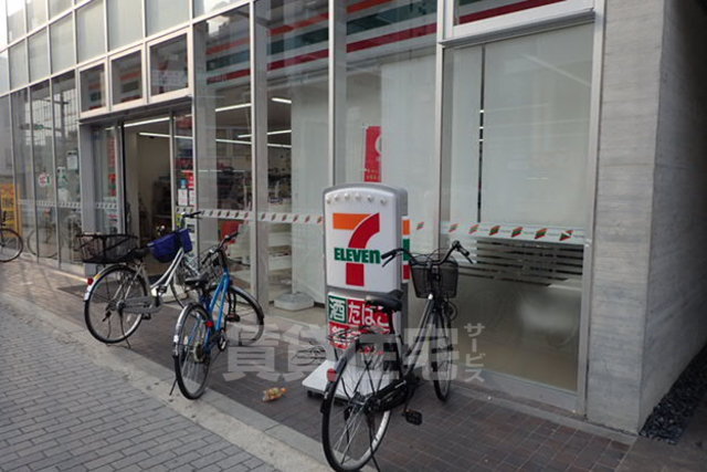 コンビニ　セブンイレブン　JR茨木駅西店（コンビニ）まで206m