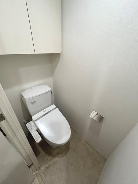 ＪＲ京浜東北線 王子駅 徒歩7分 6階建 築10年のトイレ写真