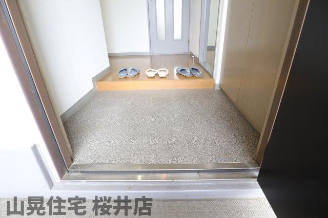ダルバールやまとの玄関写真