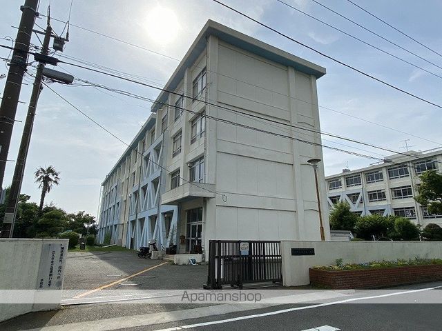 小学校　藤沢市立湘南台小学校（小学校）まで527m
