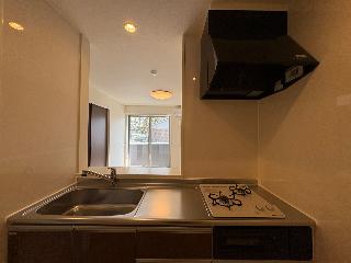 キッチン　建具は白系になります（イメージ）