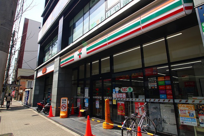 コンビニ　セブンイレブン京都大宮後院通店（コンビニ）まで194m