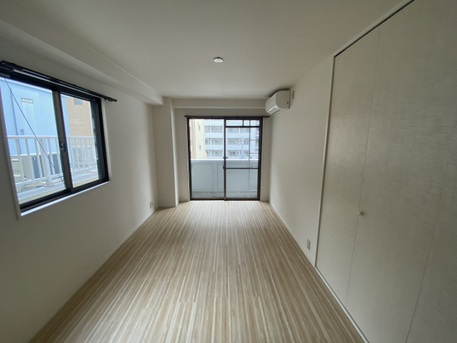 居室・リビング　写真は同マンションの別のお部屋のものです