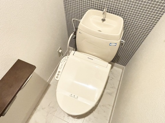 トイレ　シャワー付きトイレ