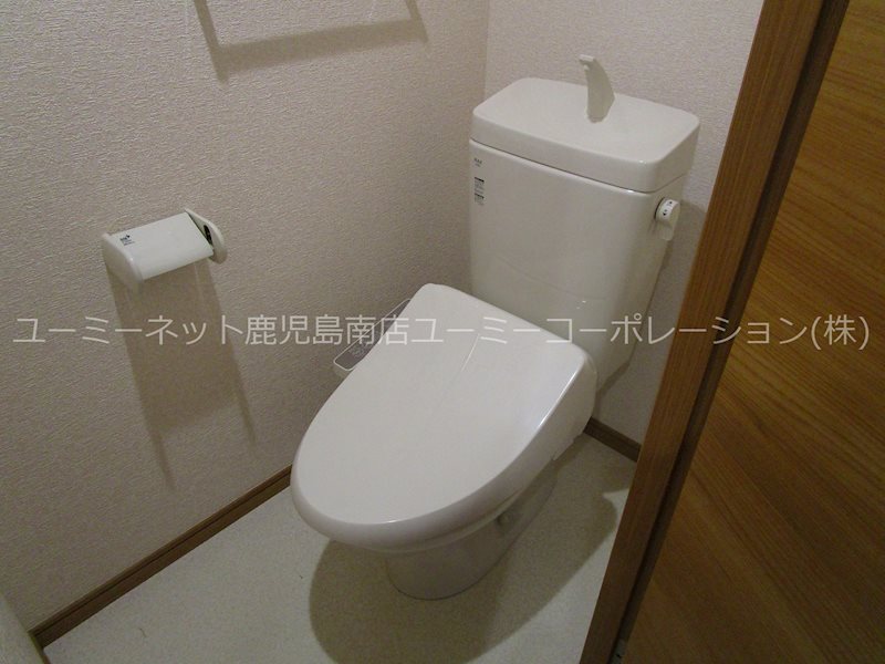 トイレ　※105号室の写真です