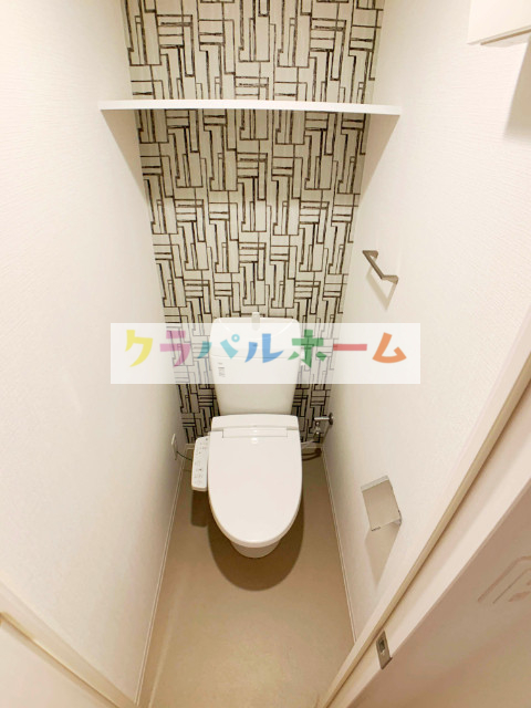 地下鉄御堂筋線 東三国駅 徒歩7分 15階建 築7年のトイレ写真