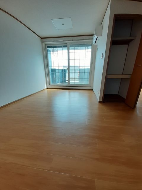 プリマベーラ古国府Iの居間写真