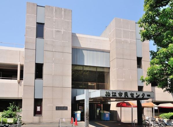 図書館　狛江市立中央図書館（図書館）まで535m