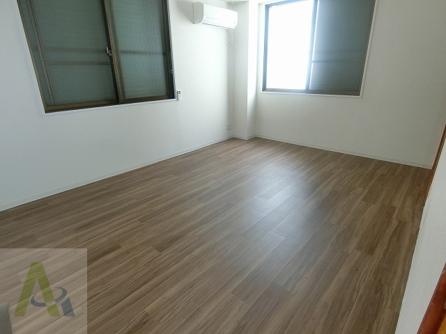 五番町店舗付き戸建の内装写真