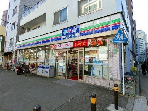 コンビニ　スリーエフ横浜中央市場店（コンビニ）まで58m