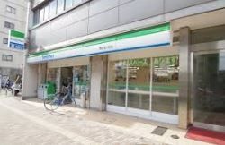コンビニ　ファミリーマート 横浜青木町店（コンビニ）まで333m