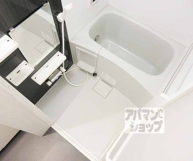 バス・シャワールーム　お洒落なお風呂タイムです。