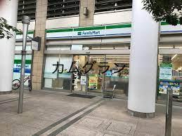 コンビニ　ファミリーマート 港区白金プラザ店（コンビニ）まで435m