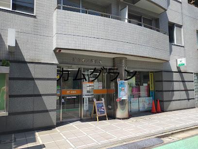 郵便局　港白金三郵便局（郵便局）まで361m