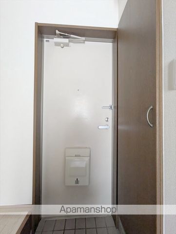 アムールパレスIIの玄関写真