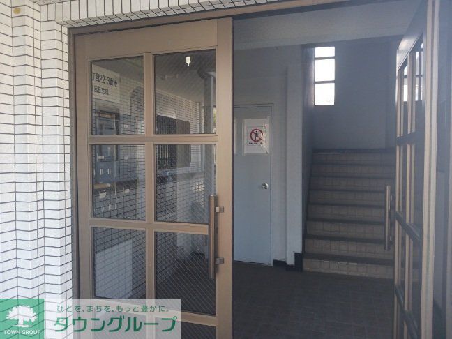 エントランス　エントランス