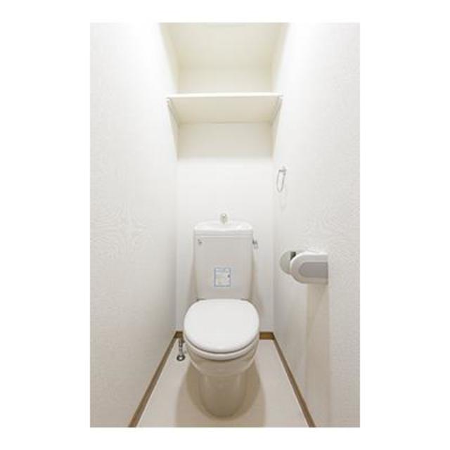 トイレ　※写真は同タイプ住戸です。