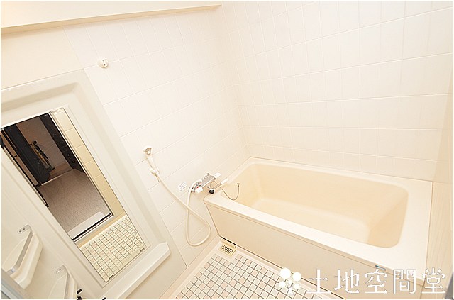 ライオンズマンション青山の風呂写真