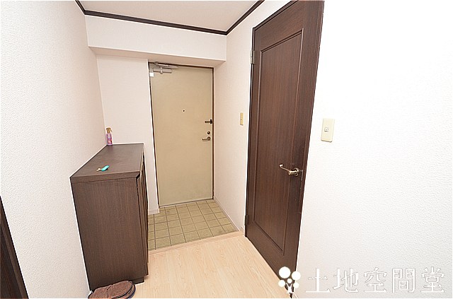ライオンズマンション青山の玄関写真