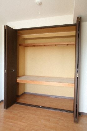 収納　大きめのクローゼット完備しています♪