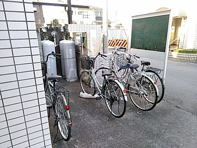西武池袋線 所沢駅 徒歩8分 3階建 築34年の外観写真