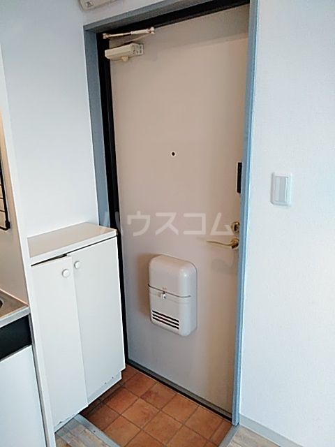西武池袋線 所沢駅 徒歩8分 3階建 築34年の玄関写真