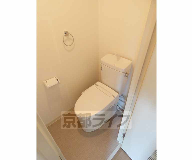 トイレ　清潔感のあるトイレです