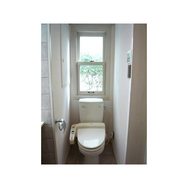 トイレ　同建物、別部屋の写真を使用しております。