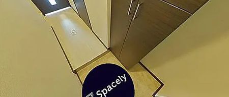 玄関　参考写真：別部屋タイプ
