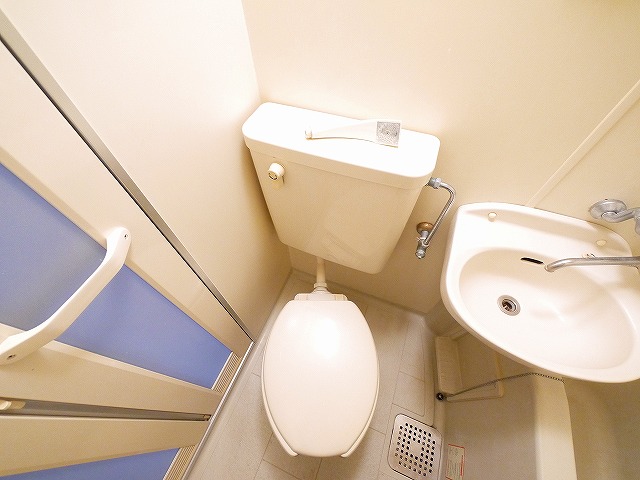 トイレ　トイレもきれいです