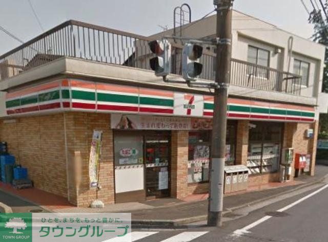 コンビニ　セブンイレブン（コンビニ）まで890m