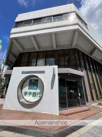 銀行　（株）伊予銀行／大阪北支店（銀行）まで207m