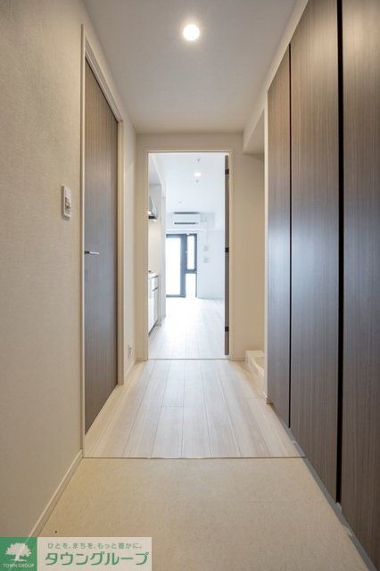 玄関　※写真は同タイプ住戸です。