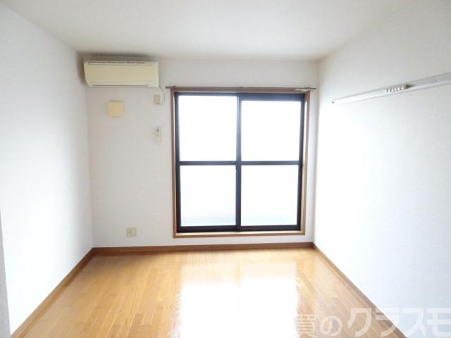 居室・リビング　明るいお部屋です♪