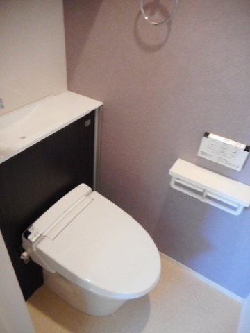 トイレ　コンパクトで使いやすいトイレです