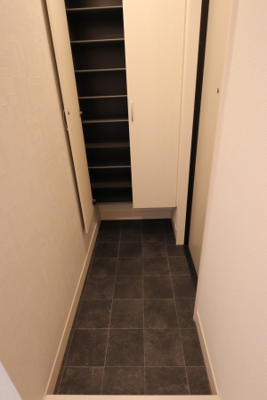 玄関　明るい玄関です